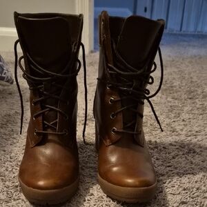 Brown Leather Lace-Up Boots